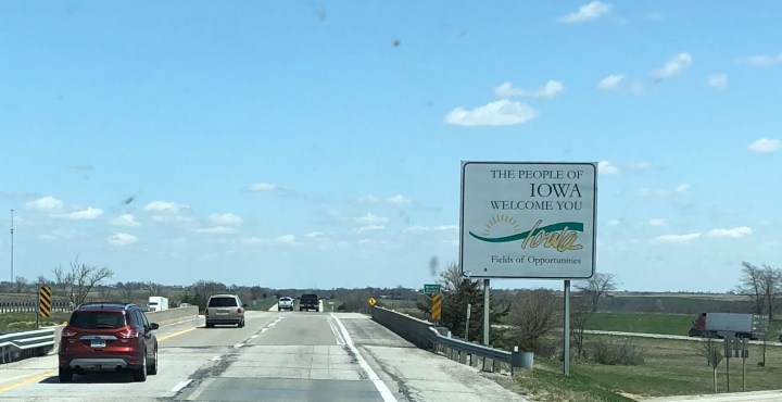 1B69F6B1-6911-472E-BB3C-3C062C1E9F6A