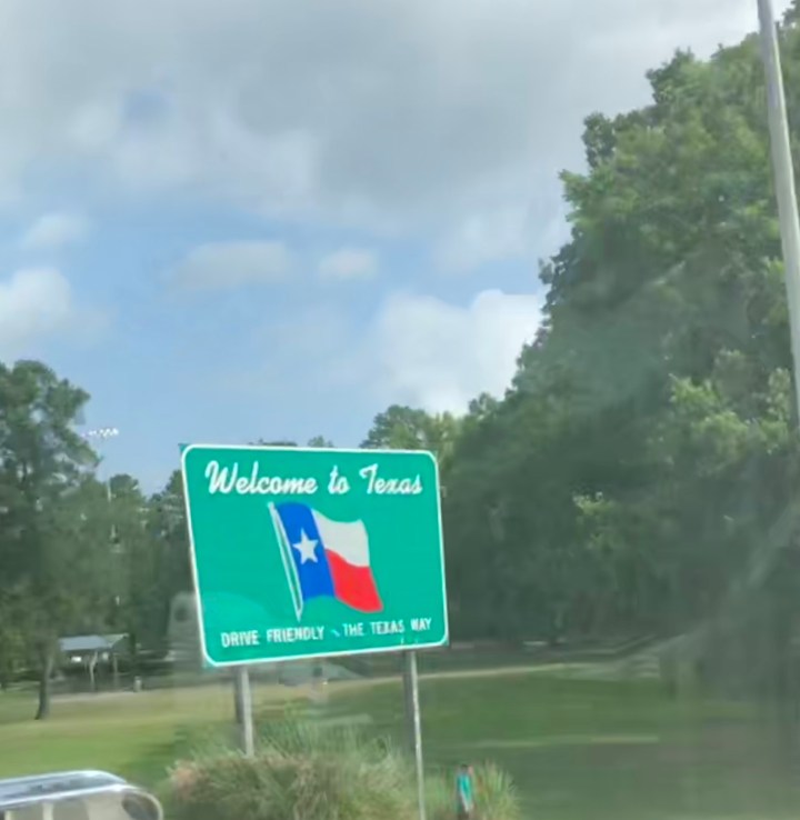 ECD78283-394C-4252-B3E8-620EA81D680D