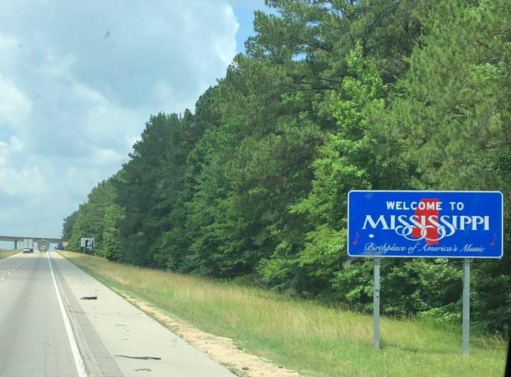 F1B4F5AA-4842-4523-9717-1E881A5E093F