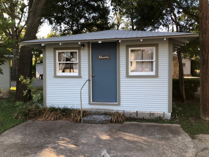 A68B9F1A-E683-4393-89F6-0F3C19E34BD4