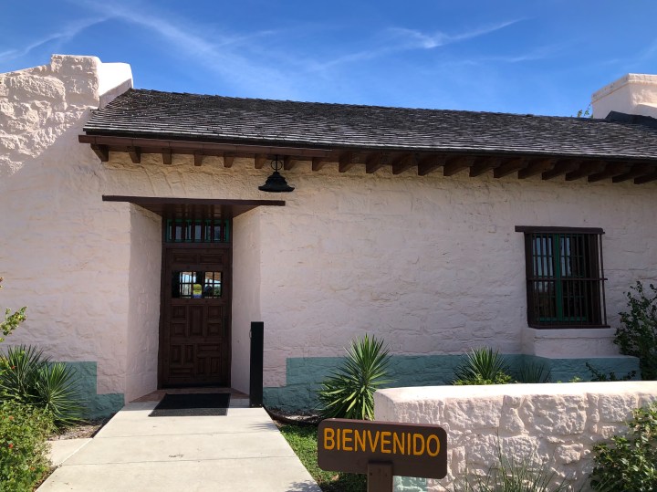 60801948-F5EA-494D-A5D0-FA049DEF5E59