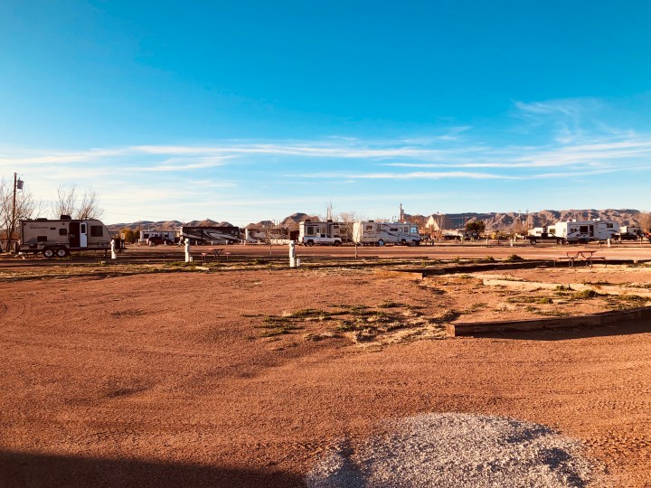 3103A6AF-B10E-4E7B-8294-DB5E16351713