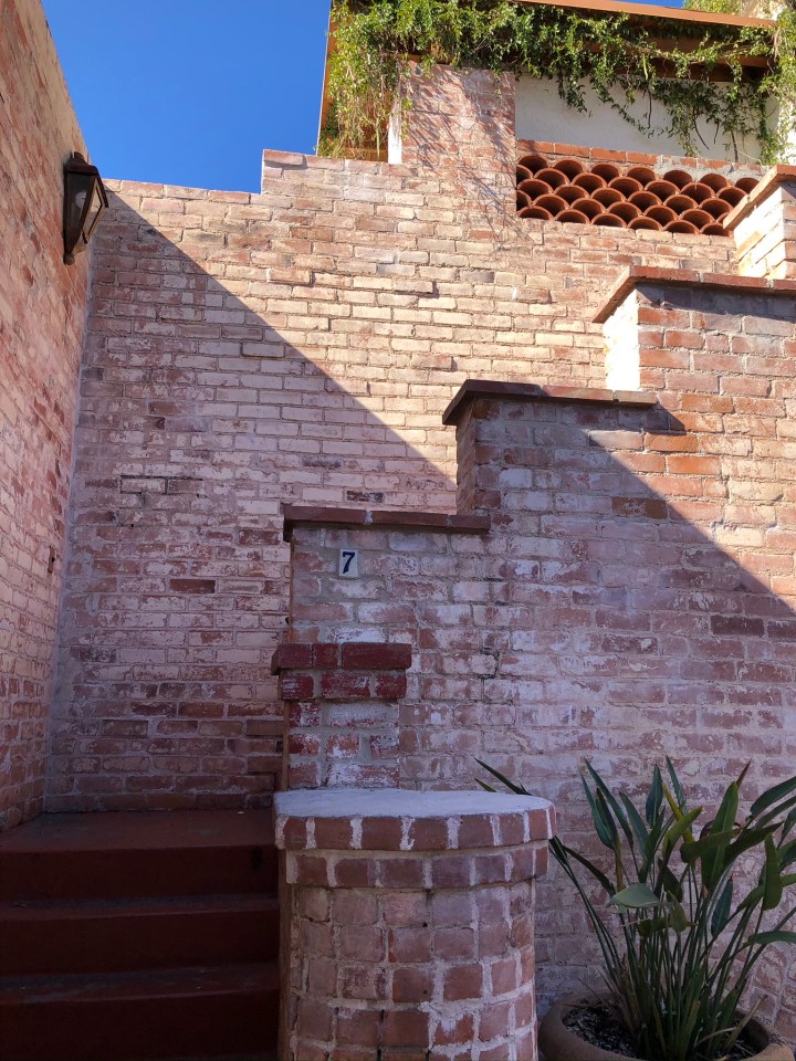 3308DC29-6692-43AC-BF9C-284E87637AC4