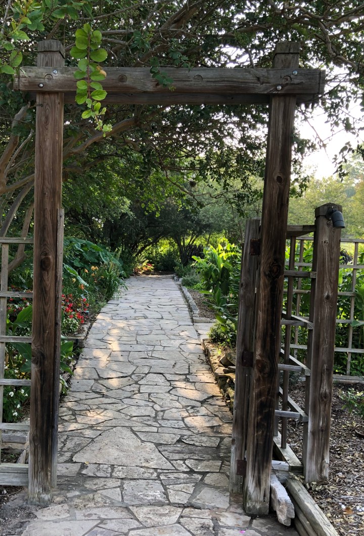 B2B3873A-9059-4542-8DCA-DCCD0E1D59C8